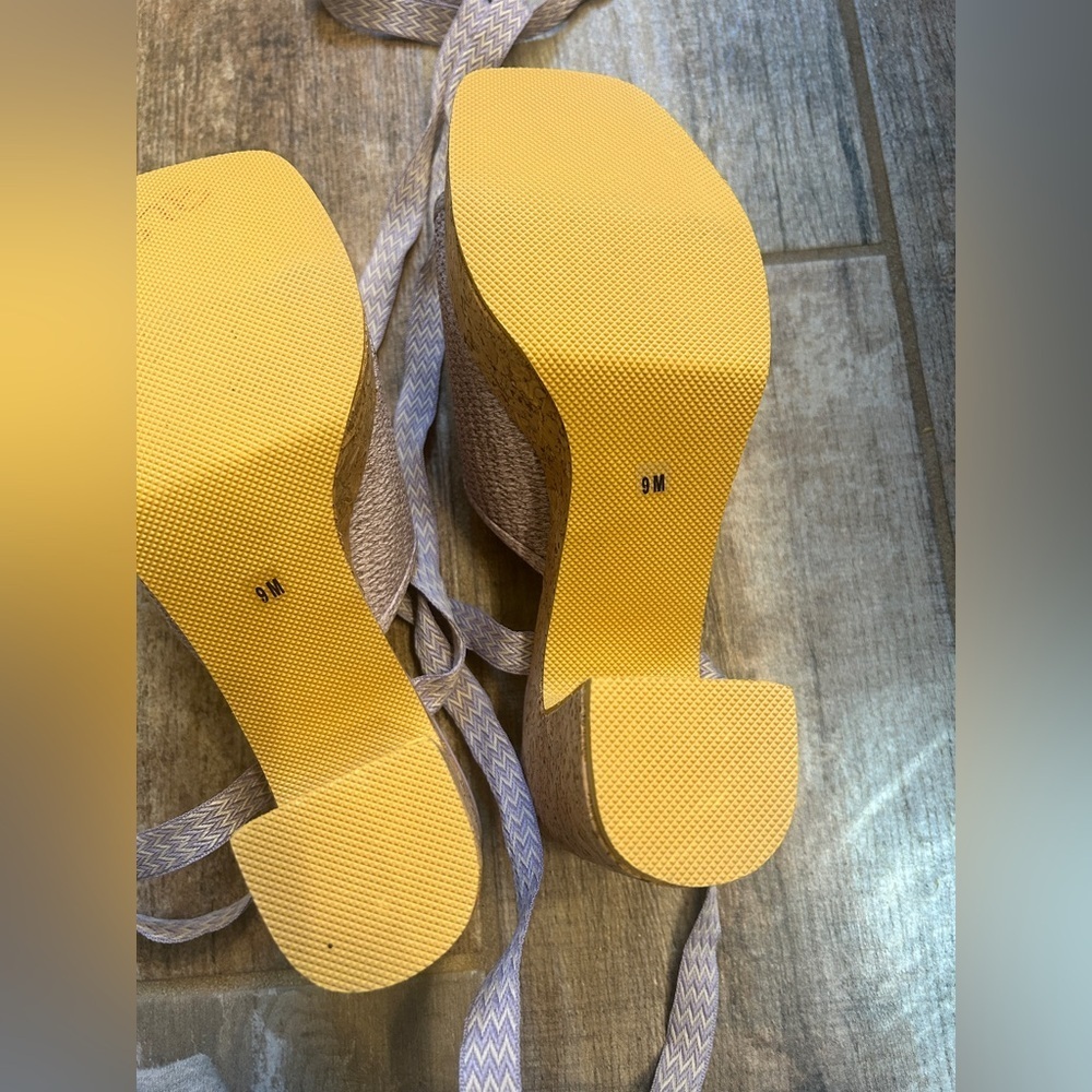 🆕 NEW Beach by Mattie’s Magnolia Platform Women's Lavender Wedge Sandals Size 9 - Picture 8 of 8